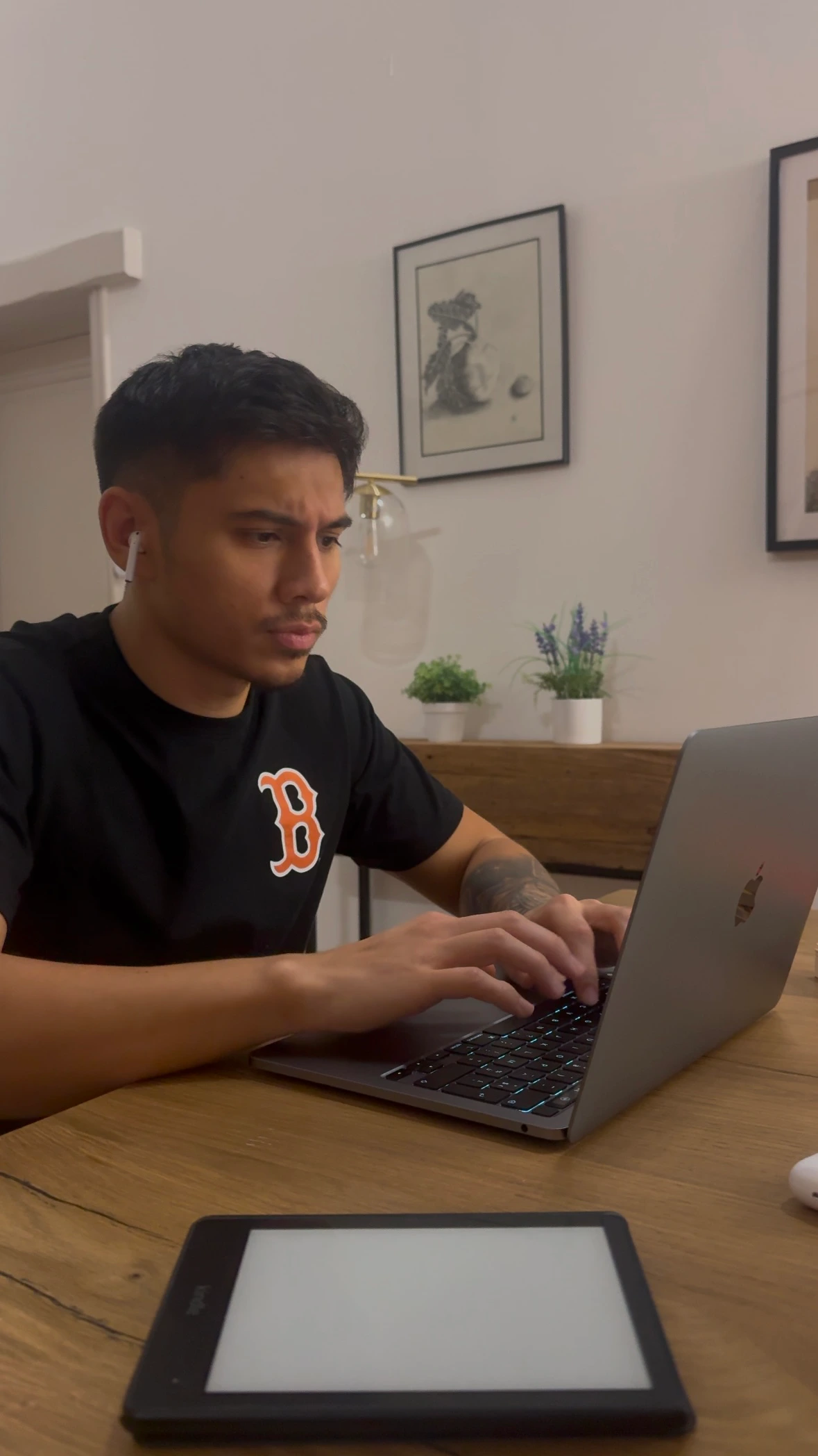 Coach en pleine concentration